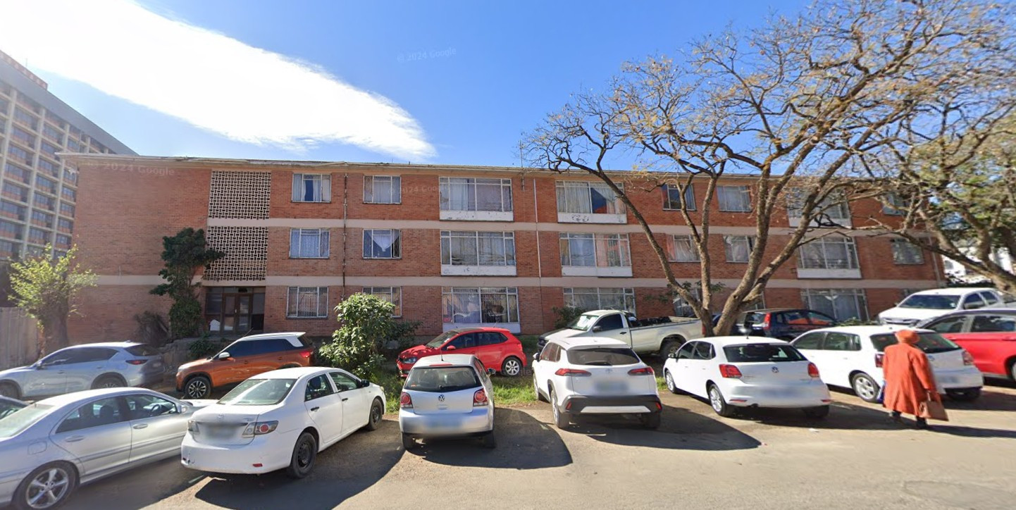 Block Of 12 Flats In Norwood Mthatha