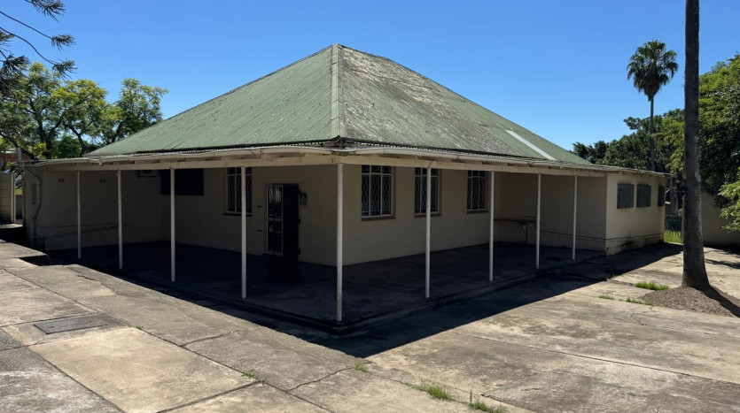 Investment Building in King Williams Town for Sale by Auction Property Images