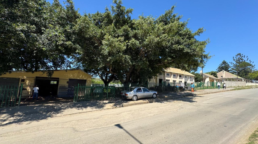 Investment Opportunity – Office & Accommodation with Student Housing Potential Property Images