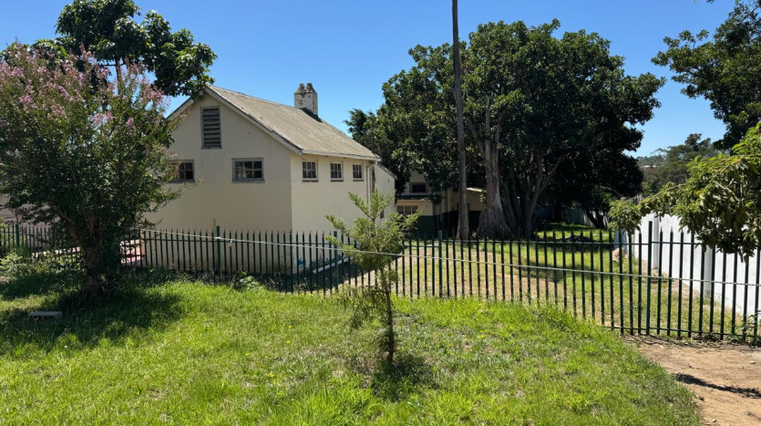 Investment Opportunity – Office & Accommodation with Student Housing Potential Property Images
