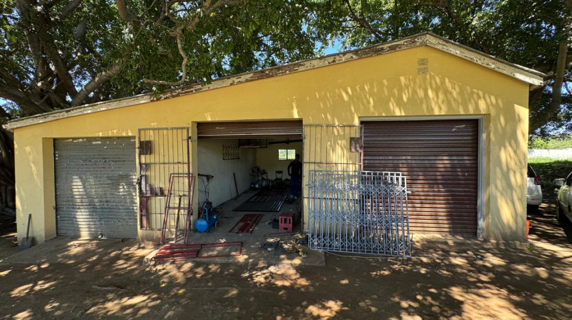 Investment Opportunity – Office & Accommodation with Student Housing Potential Property Images