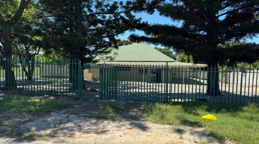 Investment Opportunity – Office & Accommodation with Student Housing Potential Property Images