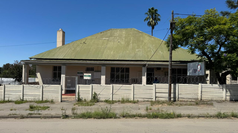 Investment Opportunity – Office & Accommodation with Student Housing Potential Property Images