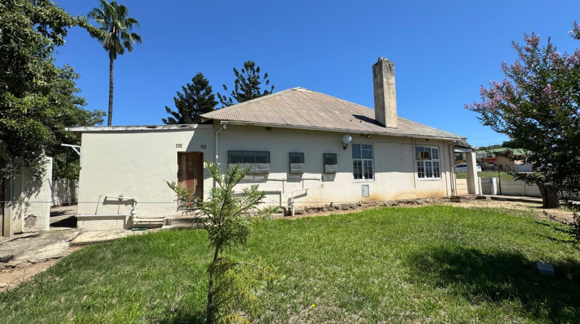 Investment Opportunity – Office & Accommodation with Student Housing Potential Property Images