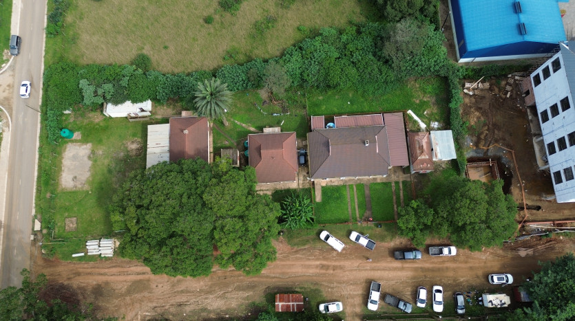 Versatile Property for Sale in Mqanduli – Ideal for Accommodation, Office Space, or Small Business Use Property Images