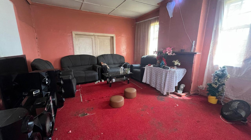Manager Home For A Retailer Needing Accommodation Property Images