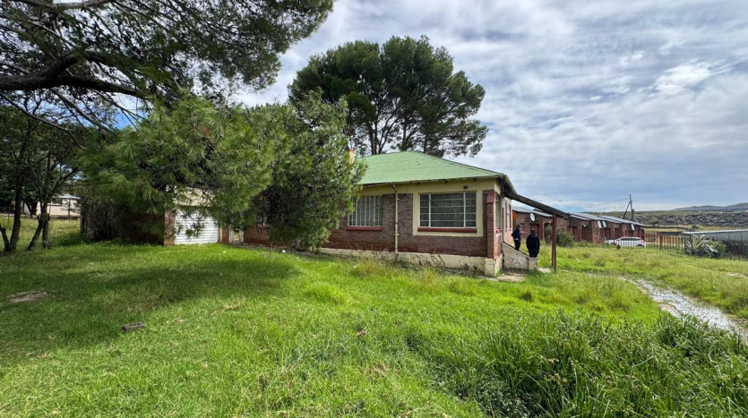 Manager Home For A Retailer Needing Accommodation Property Images