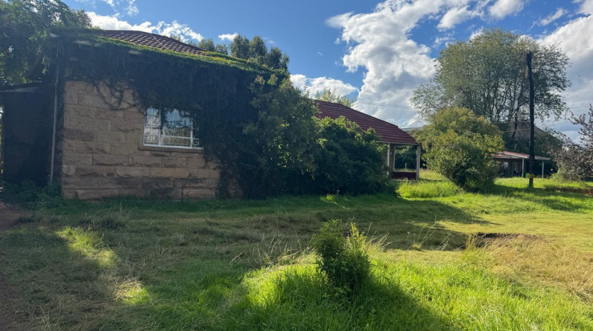 Strategically Positioned Redevelopment Property In Lesotho for Sale by Auction Property Images