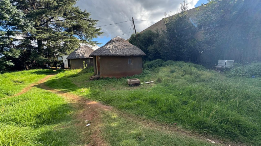Strategically Positioned Redevelopment Property In Lesotho for Sale by Auction Property Images