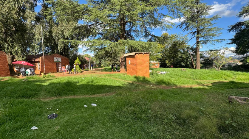Strategically Positioned Redevelopment Property In Lesotho for Sale by Auction Property Images