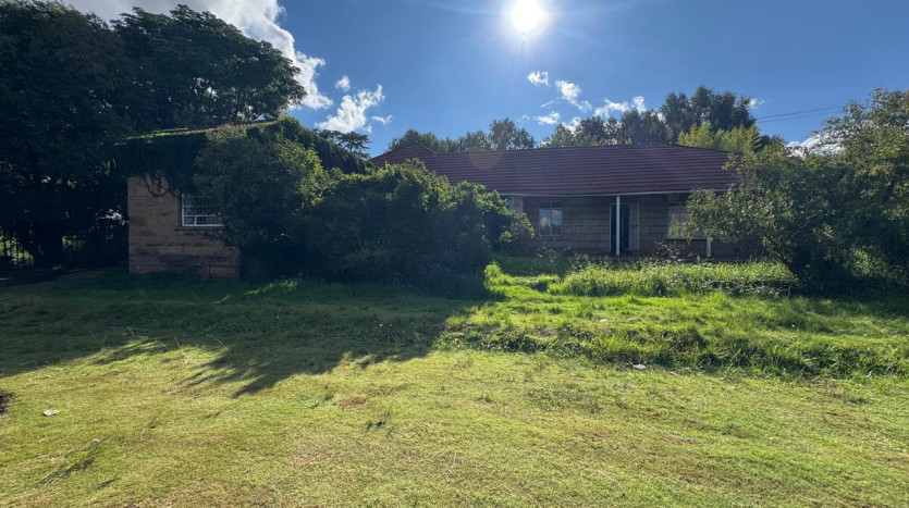 Strategically Positioned Redevelopment Property In Lesotho for Sale by Auction Property Images