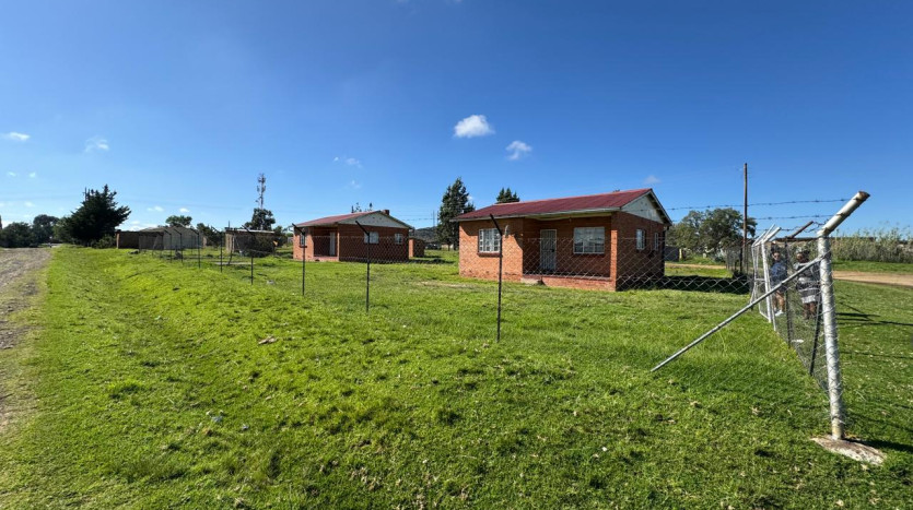 A Prime Area Situated In The Strategically Located Centre Of Mafeteng Property Images