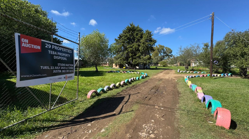 A Prime Area Situated In The Strategically Located Centre Of Mafeteng Property Images