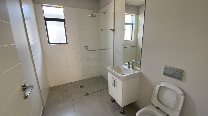 Brand New Simplex With Sea Views Property Images