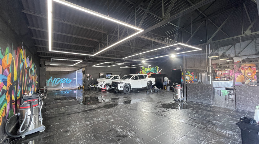 Retail Building Ballito CBD Property Images