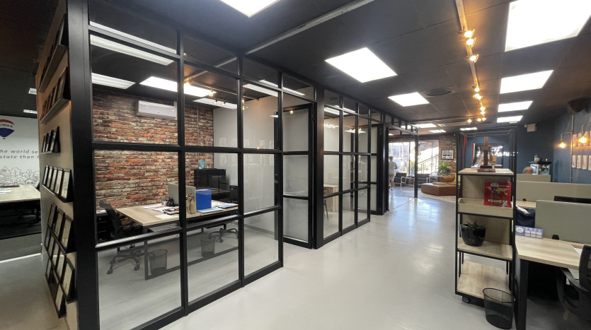 High-Visibility Commercial Property In The Heart Of Ballito Property Images