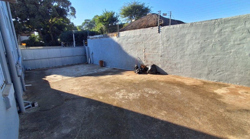 Versatile Building in Morningside, Durban Property Images