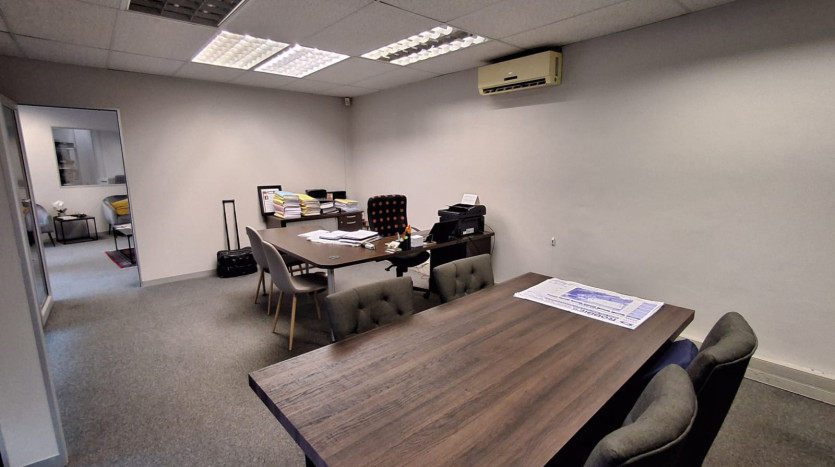 Versatile Building in Morningside, Durban Property Images