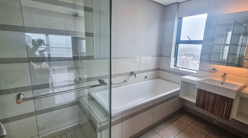 Luxury Indian Ocean Apartment Umhlanga Property Images