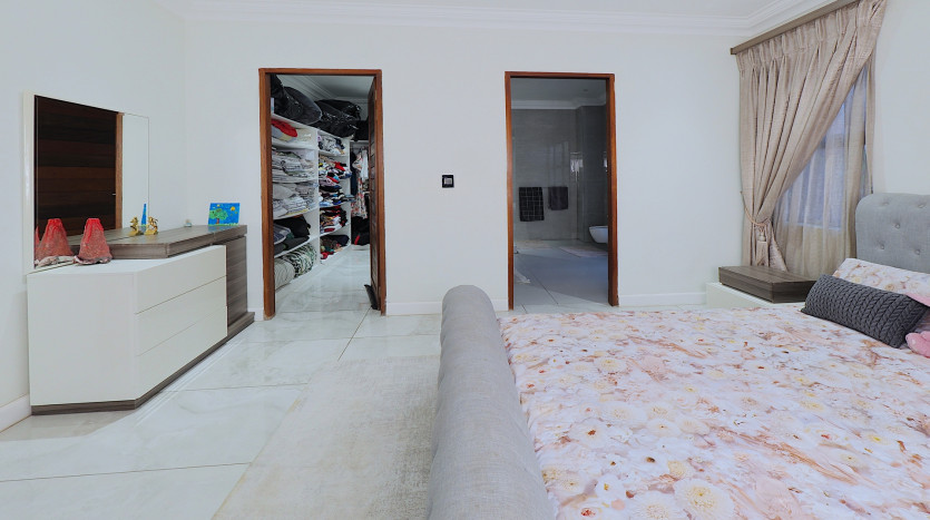 Modern Family Home in Private Estate Property Images