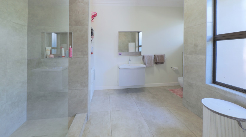 Modern Family Home in Private Estate Property Images
