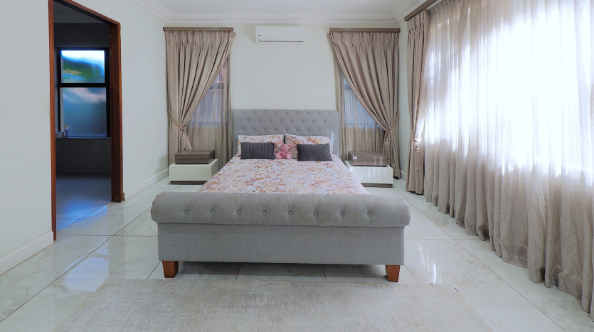 Modern Family Home in Private Estate Property Images