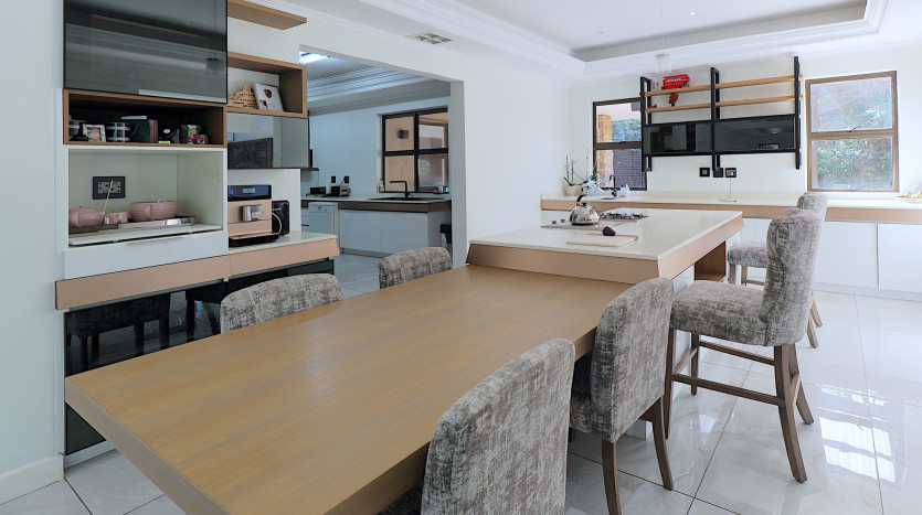Modern Family Home in Private Estate Property Images