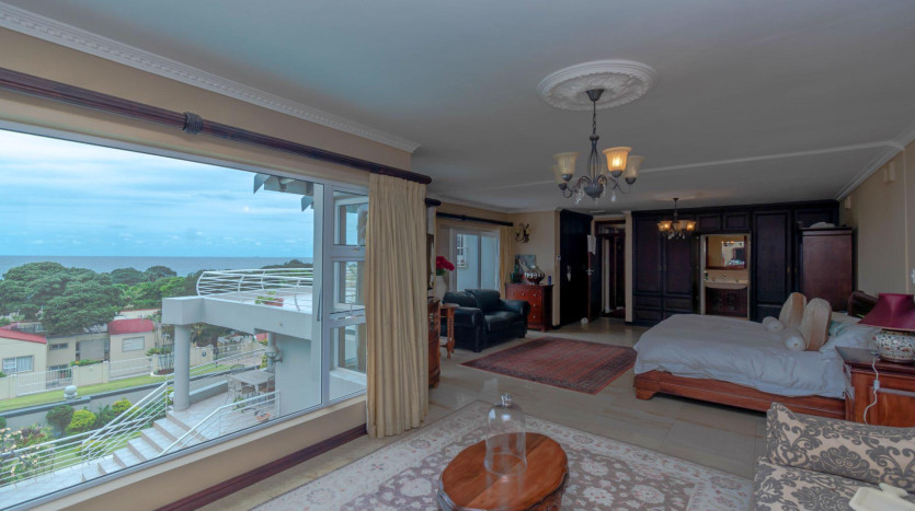 DECEASED ESTATE: Stylish Coastal Living in Sought-After Umhlanga Rocks Property Images