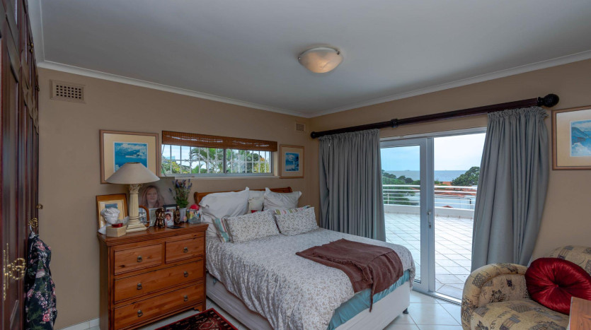 DECEASED ESTATE: Stylish Coastal Living in Sought-After Umhlanga Rocks Property Images