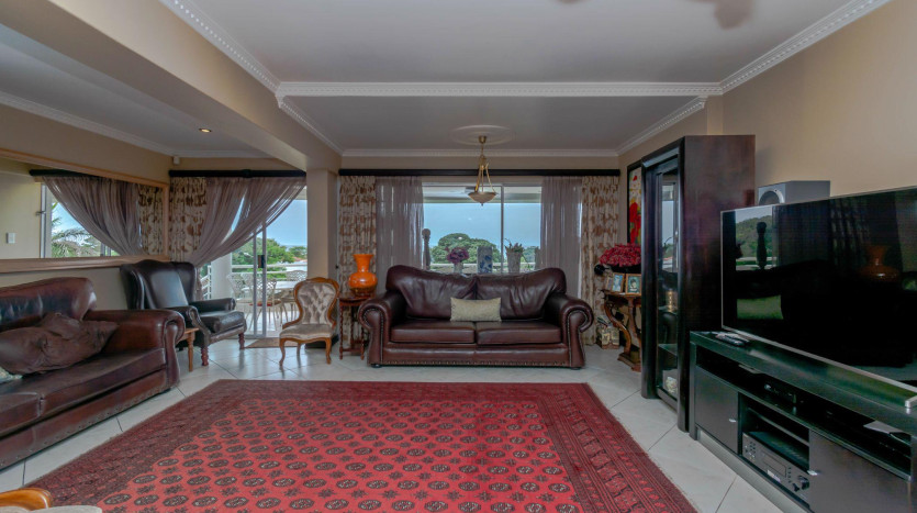 DECEASED ESTATE: Stylish Coastal Living in Sought-After Umhlanga Rocks Property Images