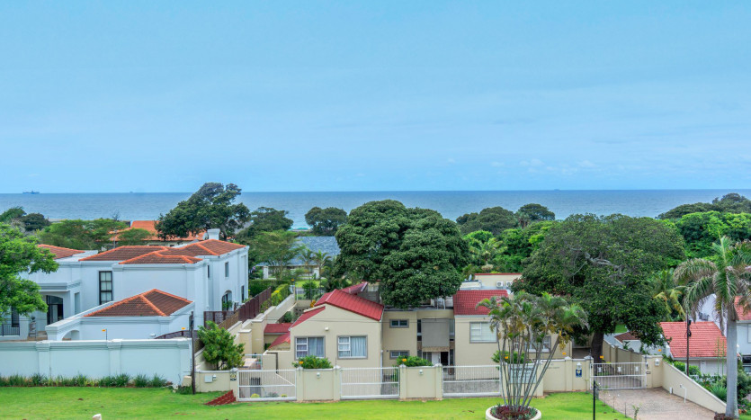 DECEASED ESTATE: Stylish Coastal Living in Sought-After Umhlanga Rocks Property Images