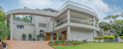 DECEASED ESTATE: Stylish Coastal Living in Sought-After Umhlanga Rocks