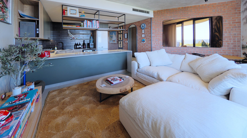 Modern Apartment La Lucia Property Images