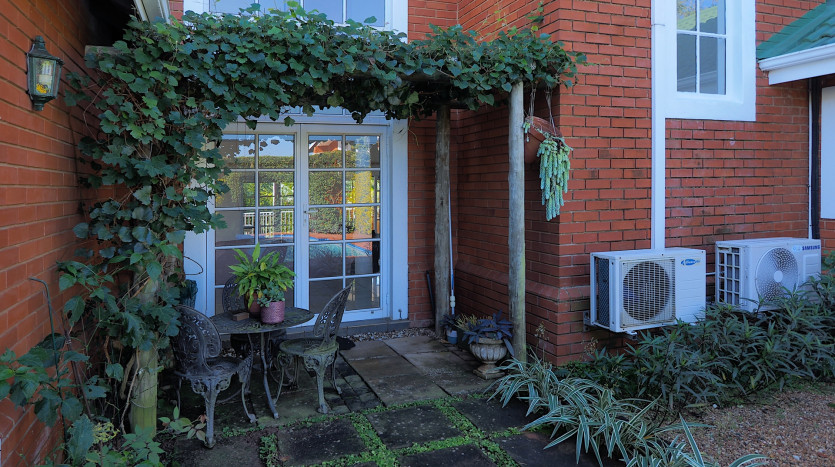 Exclusive Home Mount Edgecombe Estate Property Images