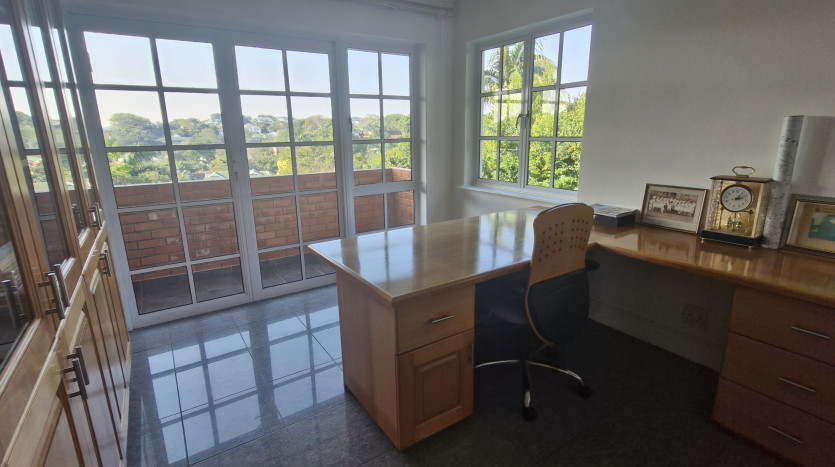 Exclusive Home Mount Edgecombe Estate Property Images