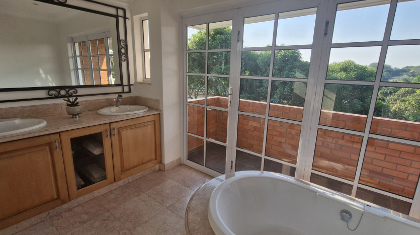 Exclusive Home Mount Edgecombe Estate Property Images