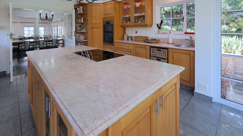 Exclusive Home Mount Edgecombe Estate Property Images