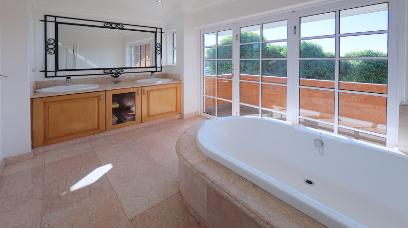 Exclusive Home Mount Edgecombe Estate Property Images