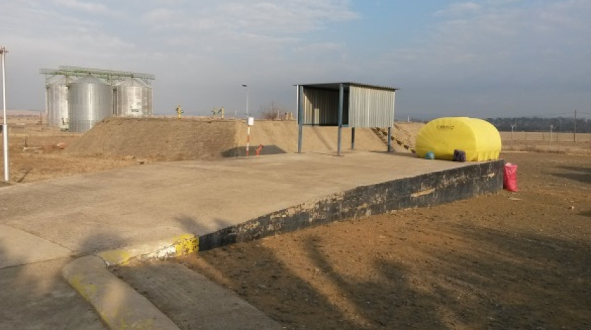 Industrial & Ex-Fuel Depot Site in Clocolan Property Images