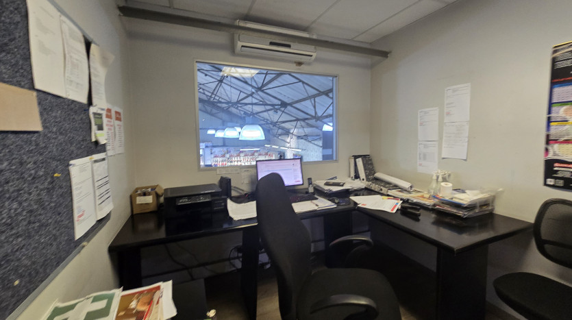 Multi Use Property in Clairwood Property Images
