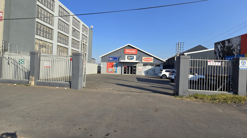 Multi Use Property in Clairwood Property Images