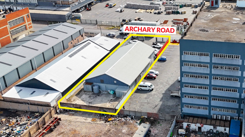Multi Use Property in Clairwood Property Images