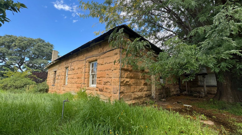Residential Property in Teyateyaneng Property Images