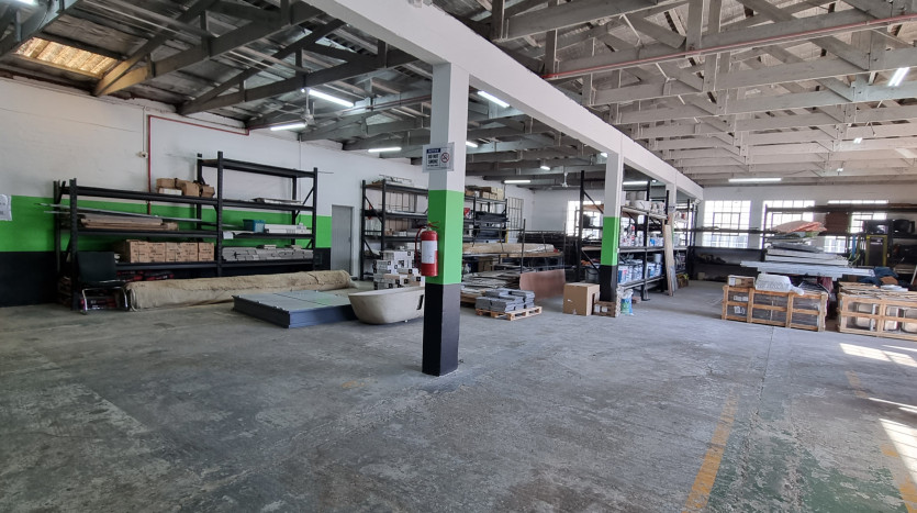 Industrial Investment Package – 3 Adjacent Industrial Properties Property Images
