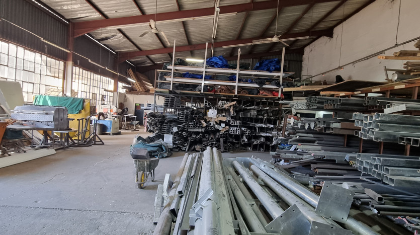Industrial Investment Package – 3 Adjacent Industrial Properties Property Images
