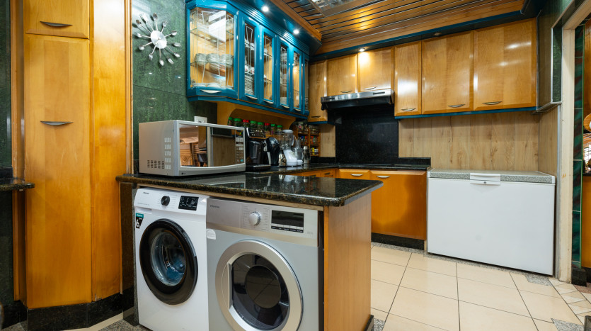 DECEASED ESTATE: Opulent Unique Home Umhlanga Property Images