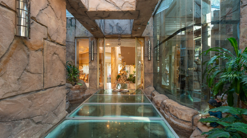DECEASED ESTATE: Opulent Unique Home Umhlanga Property Images
