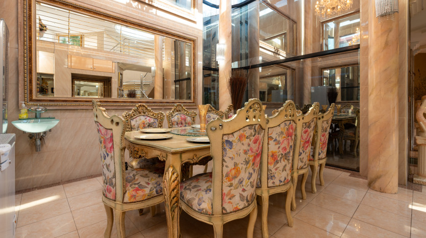 DECEASED ESTATE: Opulent Unique Home Umhlanga Property Images
