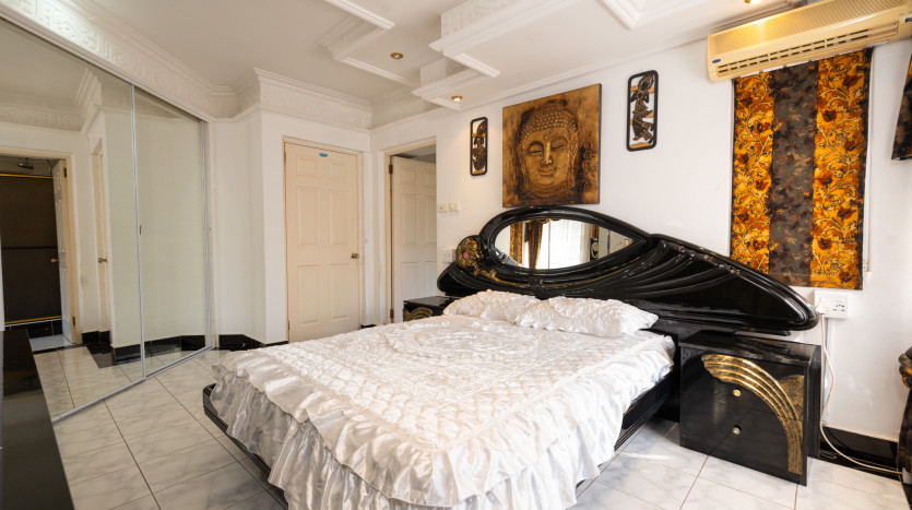 DECEASED ESTATE: Opulent Unique Home Umhlanga Property Images