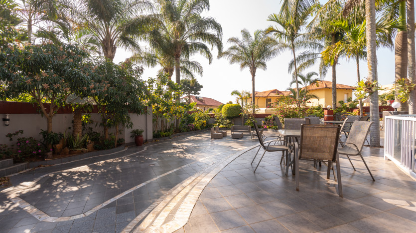 DECEASED ESTATE: Opulent Unique Home Umhlanga Property Images